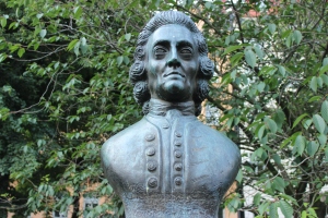 Emanuel Swedenborgin rintakuva Tukholmassa